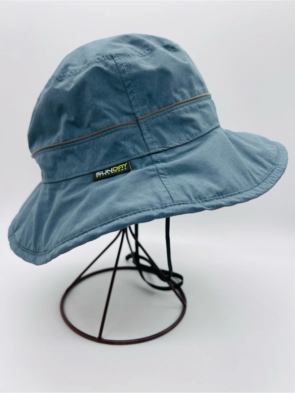 Sunday Afternoons Women's Blue Bucket Sun Hat with Chin Cord Size Medium